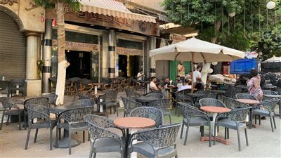 شوارع وسط البلد شبه خالية من المواطنين بسبب ارتفاع درجات الحرارة (فيديو وصور) 