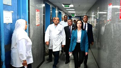 إحالة مدير مخازن مستشفى دمنهور للتحقيق لتقاعسه عن العمل بعيد الأضحي 