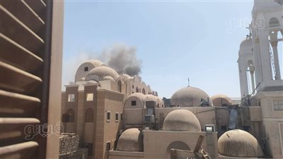 الصور الأولى لحريق محدود داخل مخزن كنيسة في الأقصر 