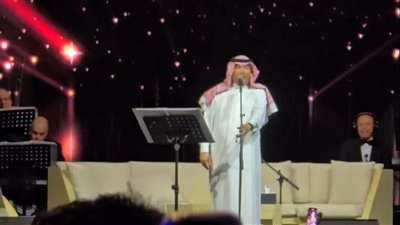 محمد عبده يتألق في حفل عيد الأضحى بحفل كامل العدد في دبي (صور)