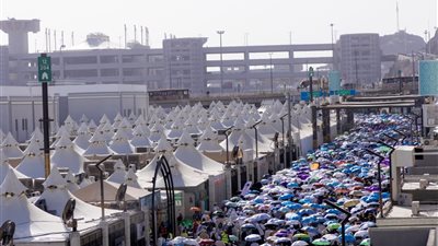 السياحة تعلن استضافة 1000 حاج اقتصادي في أبراج الحج الفاخر بمنى
