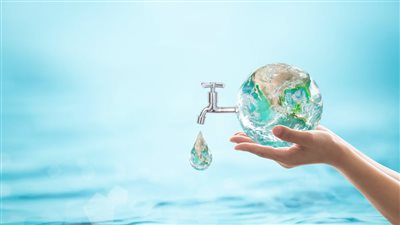 أثارت مخاوف المصريين، شراقي يكشف سر تصريحات الحكومة بخفض حصة الفرد من المياه يوميًا 