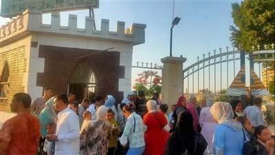 حدائق القناطر الخيرية كاملة العدد في ثالث أيام عيد الأضحى (صور)