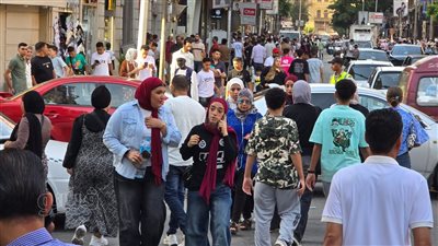 بعد انكسار الحر، إقبال متزايد على وسط البلد في ثالث أيام عيد الأضحى (صور)