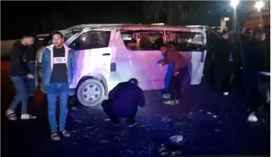 بالأسماء، إصابة 18 عاملا في حادث تصادم بالإسماعيلية 