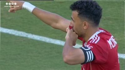 تريزيجيه يسجل هدف التعادل للأهلي في شباك باتشوكا