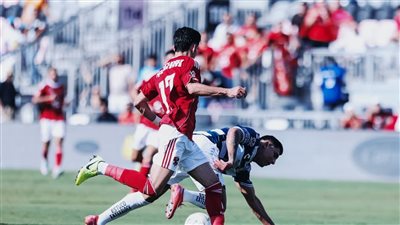 الأهلي وباتشوكا يلجأن إلى ركلات الترجيح بعد التعادل 1-1