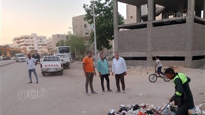 رفع 250 طن مخلفات وتراكمات قمامة بحي المحمودية في أسوان (صور)