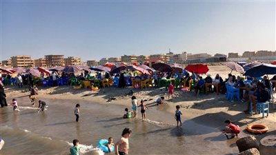 محافظ كفرالشيخ يتابع سير العمل بمصيف بلطيم خلال رابع أيام عيد الأضحى