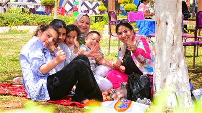 إقبال كبير على حديقة الأزهر في اليوم الرابع لعيد الأضحى المبارك (صور ) 