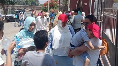 توافد المواطنين علي حدائق القناطر الخيرية في العيد (صور)