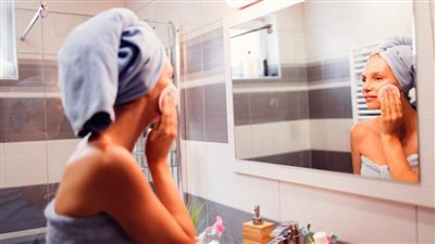 قناع طبيعي لتنظيف البشرة وتهدئة الالتهابات 