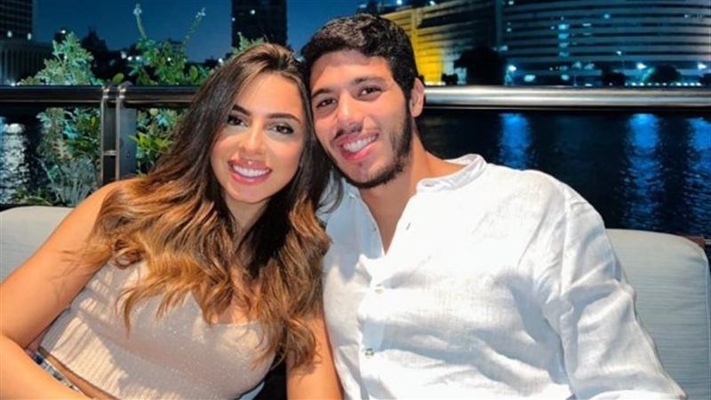 حفيد عادل إمام وخطيبته،