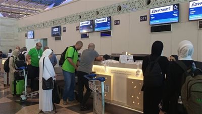 السياحة: عودة 2200 حاج من الأراضي المقدسة عبر 28 رحلة جوية 