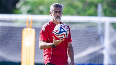 ريبيرو يفاضل بين الشناوي وشوبير في حراسة مرمى الأهلي أمام إنتر ميامي 