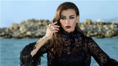 بعد حديثها عن تجربتها مع المخدرات، من هي الفنانة نادين الراسي؟ (فيديو وصور)