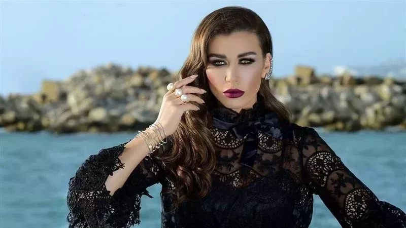 نادين الراسي، فيتو