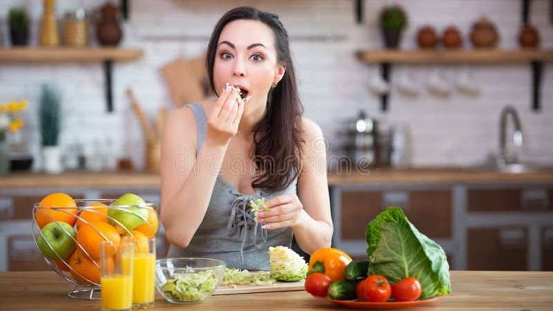 أطعمة تنقي جسمك