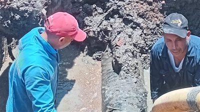 إصلاح خط مياه رئيسي في نبروه بالدقهلية (صور) 