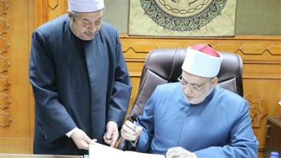 وكيل الأزهر يعتمد نتيجة الشهادتين الابتدائية والإعدادية الأزهريّة للدور الأول