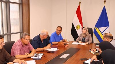 نائب محافظ دمياط تتابع مشروعات حياة كريمة وتوجه بسرعة حل المعوقات