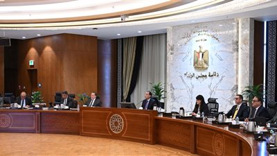 مدبولي يترأس اجتماع المجموعة الوزارية الاقتصادية