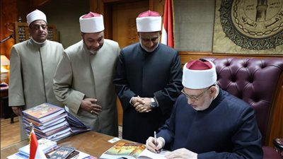 وكيل الأزهر يعتمد نتيجة الدور الأول لشهادات القراءات 2025