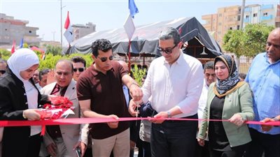 محافظ دمياط ووزير الشباب يفتتحان ملعب ومبنى اجتماعي بنادي كفر سعد