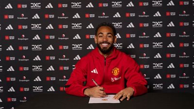 رسميا، مانشستر يوناتيد يتعاقد مع ماتيوس كونيا حتى 2030