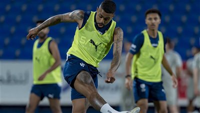 الهلال يختتم تدريباته قبل السفر للمشاركة في كأس العالم للأندية (فيديو)