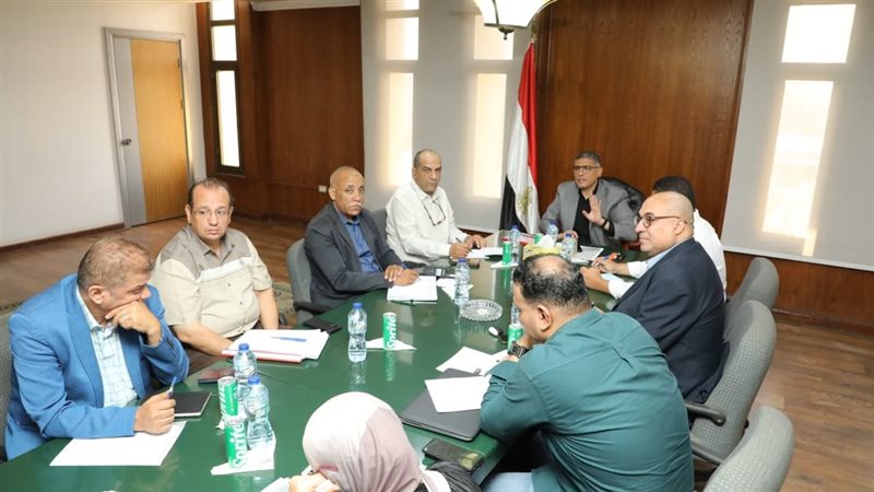 اجتماع محافظ الجيزة