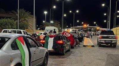 مصر رفضت عبور قافلة الصمود منذ 10 أيام، وخالد يوسف يكشف دور كمال أبو عيطة  في الاتصالات