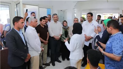 محافظ دمياط ووزير الشباب يتفقدان ورش مشروعي مشواري وعلمني حرفة بنادي المستقبل
