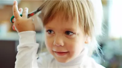 علامات إذا ظهرت على طفلك يجب الانتباه لها 