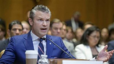 بحضور مئات الضباط، وزير الدفاع الأمريكي يعقد اجتماعا مفاجئا لهذا السبب