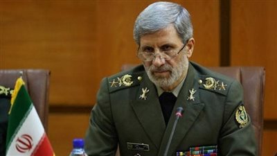 خامنئي يعين العميد أمير حاتمي قائدًا للجيش الإيراني