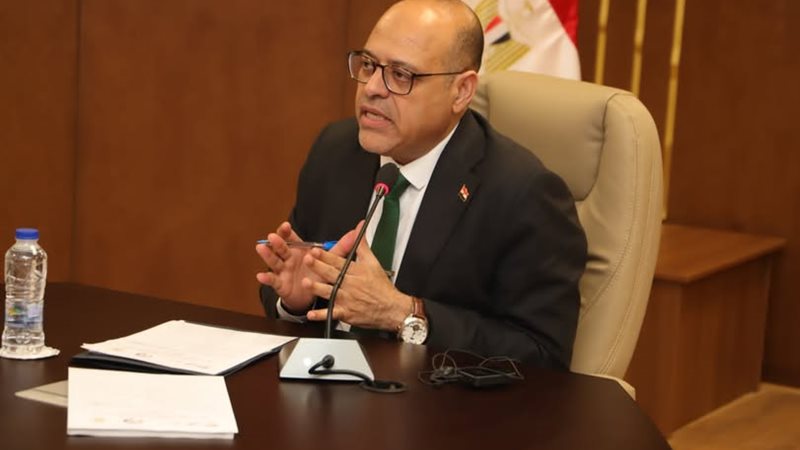 وزير العمل، فيتو