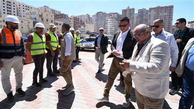وزير الإسكان ومحافظ الإسكندرية يتفقدان مشروع إنشاء كوبرى 45 