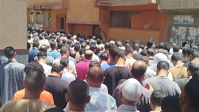 فرحة لم تكتمل، مصرع شابين بعد عودتهما من حفل زفاف وصلاة الوداع تبكي القرية