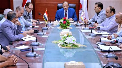 محافظ سوهاج يتابع الموقف التنفيذي لتطوير كورنيش أخميم