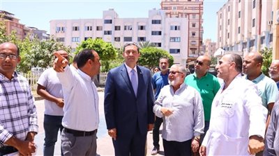 محافظ دمياط يتفقد سير العمل بمستشفى عزبة البرج