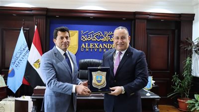 رئيس جامعة الاسكندرية: تعاون مع وزارة الشباب لتنفيذ الأنشطة الطلابية 