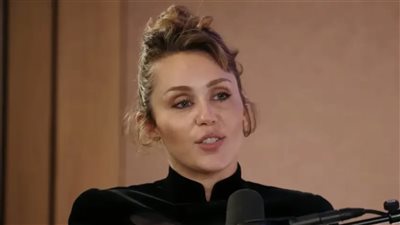 مايلي سايرس: توقفت عن ارتداء البكيني عامين بسبب التنمر