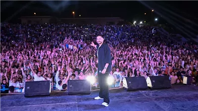 حمادة هلال يشعل الأجواء في القطامية بأغان رومانسية واستعراضات قوية (صور)