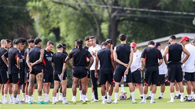 بنفيكا البرتغالي يخوض مرانا قويا استعدادا لمواجهة بوكا جونيورز (صور)