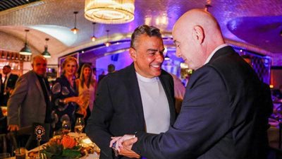 إنفانتينو يستقبل خالد مرتجي قبل صدام الأهلي وإنتر ميامي (صور)