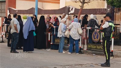 ممنوع الساعات والتليفونات، المدارس تحذر طلاب الثانوية قبل دخول اللجان (فيديو)
