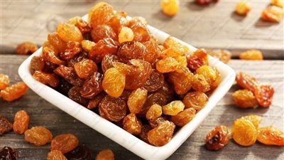 فوائد الزبيب، يقوي المناعة ويزيل السموم من الجسم