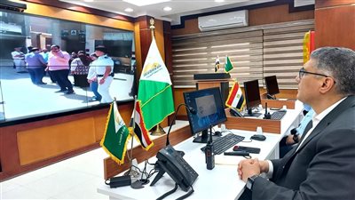 محافظ الجيزة يتابع امتحانات الثانوية من مركز الشبكة الوطنية للطوارئ والسلامة 