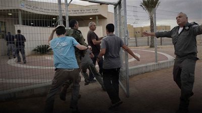 إجلاء عائلات وزراء ومسؤولين بالحكومة الإسرائيلية لملاجئ محصنة تحت الأرض